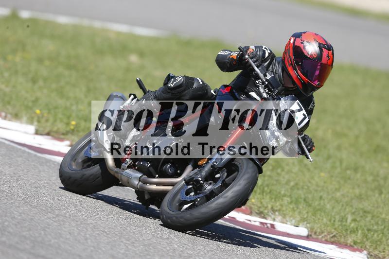 Archiv-2025/48 25.08.2025 Cornu Master School ADR/gruen-vert/71